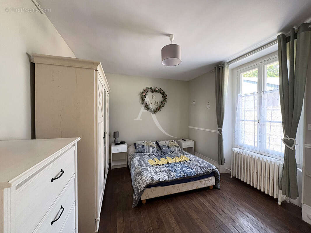 Maison de village avec piscine - Proche DOURDAN (91410) - 10 pièce(s) 240 m2 - photo 7