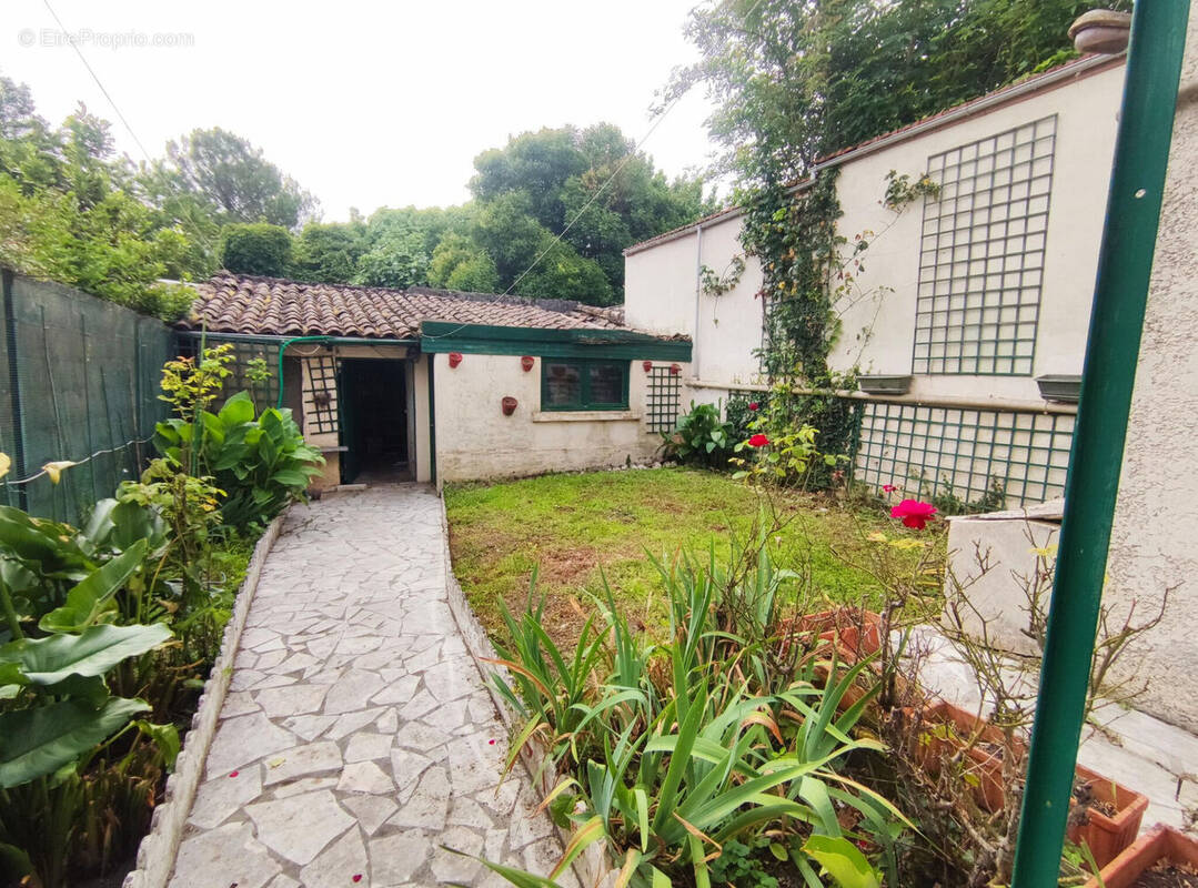 Photo 1 - Maison à LORMONT