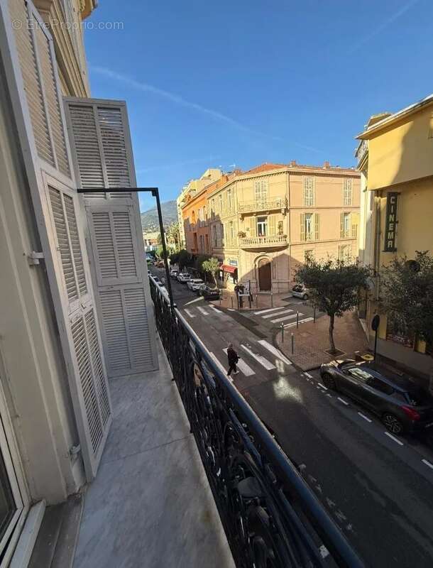 Appartement à MENTON