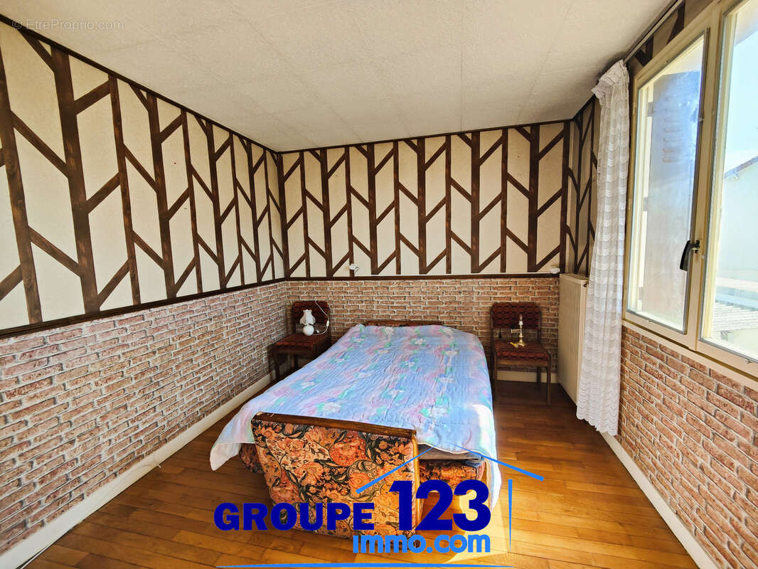 Maison à MIGENNES