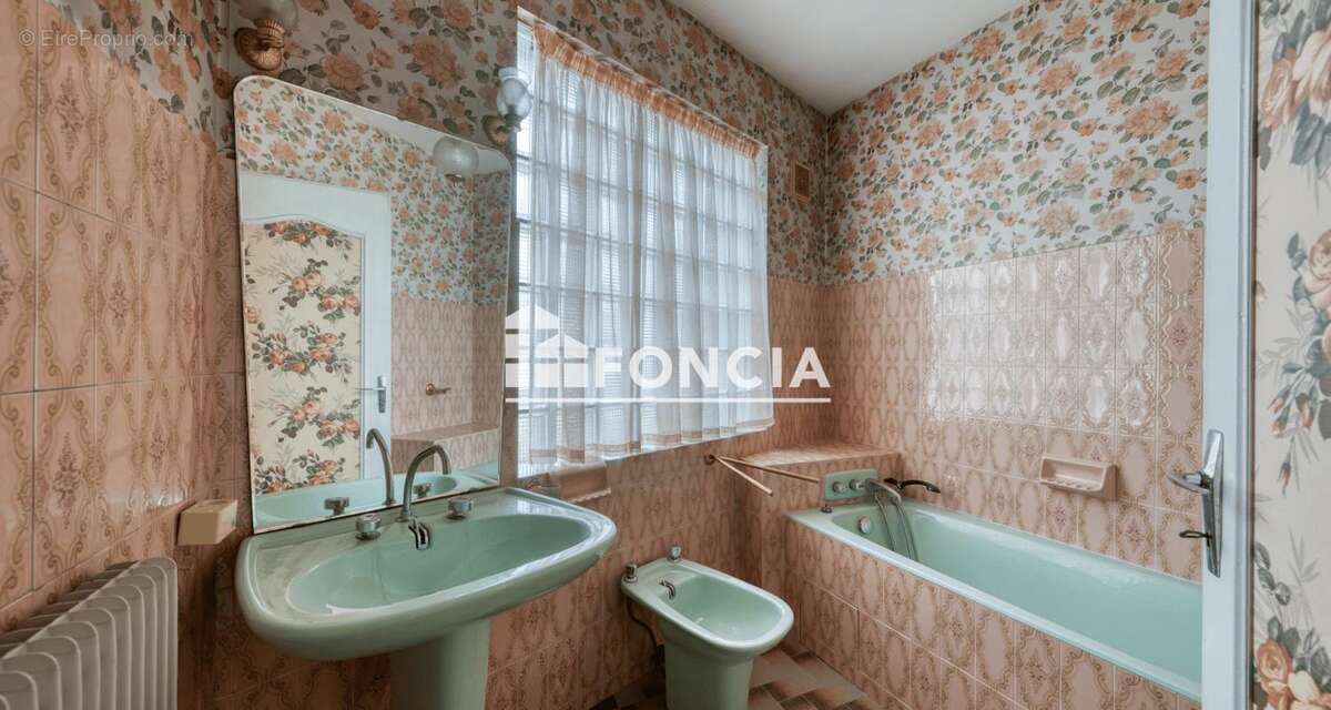 Maison à SAINT-ANDRE-DE-CUBZAC