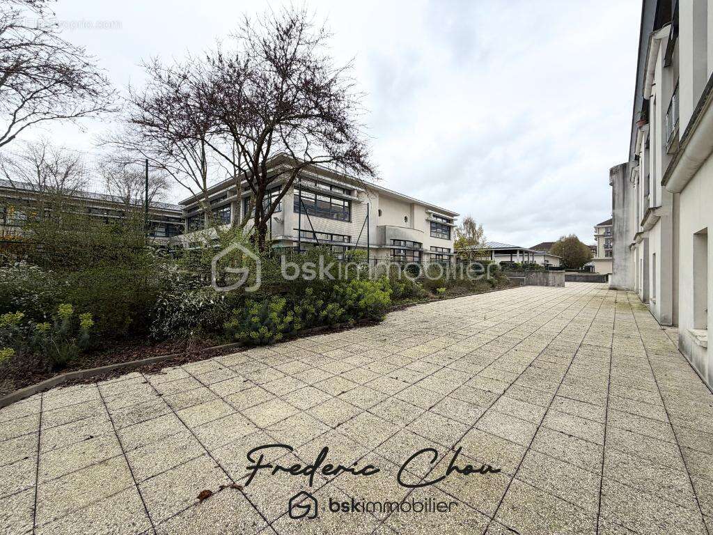 Appartement à BUSSY-SAINT-GEORGES