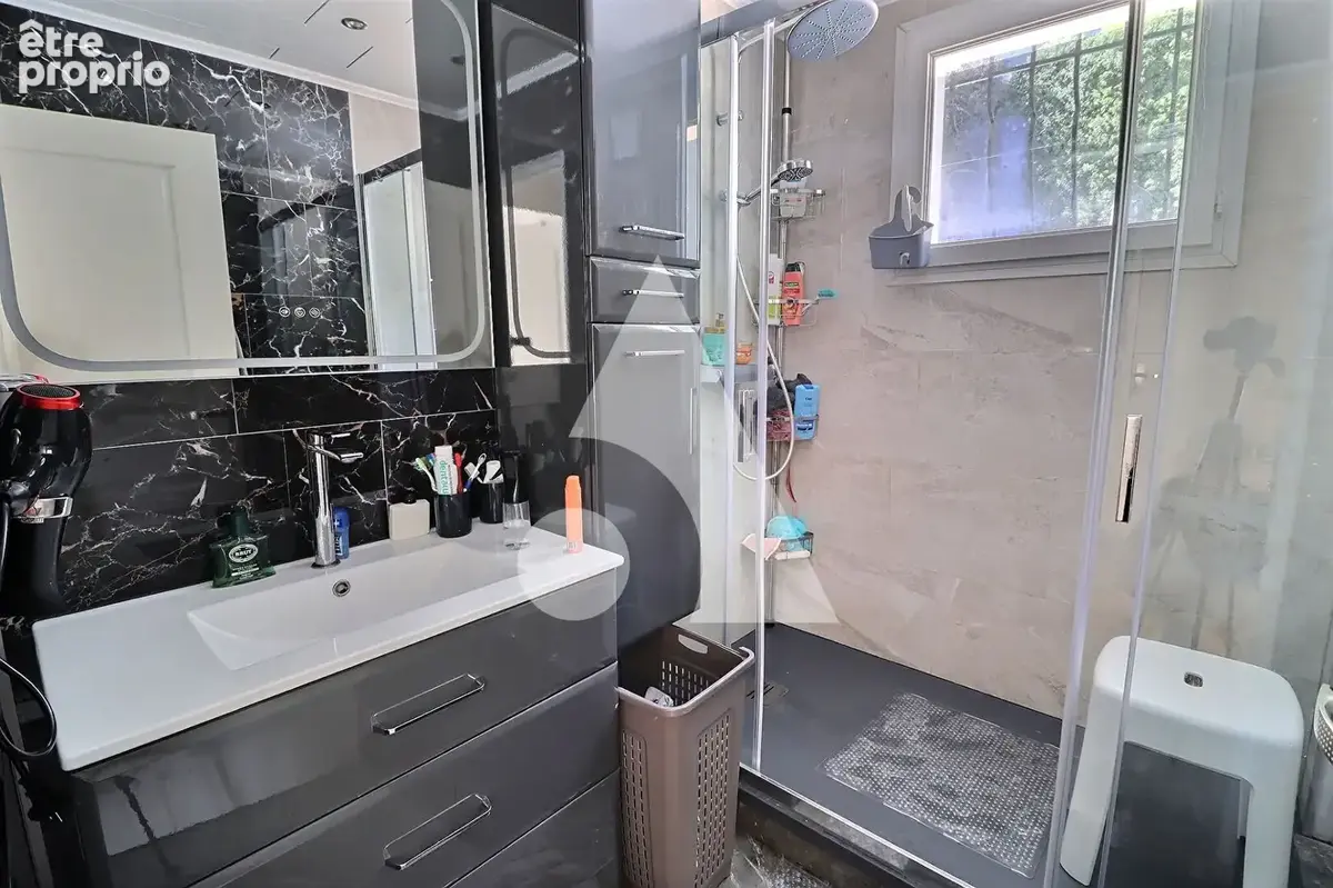 Maison familiale avec 6 chambres et jardin à Pontoise - photo 9