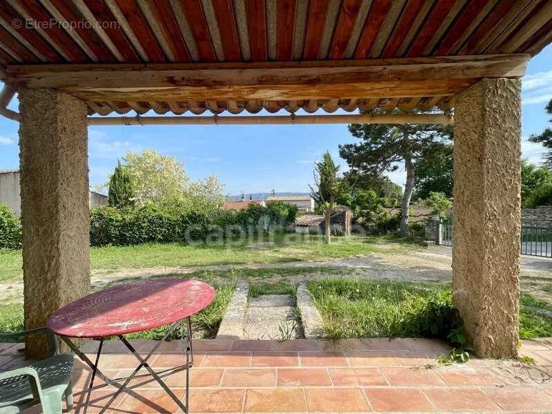 Maison à CABRIERES-D'AVIGNON