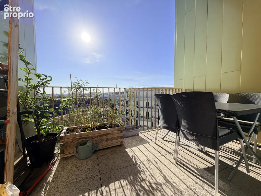 Appartement à ISSY-LES-MOULINEAUX