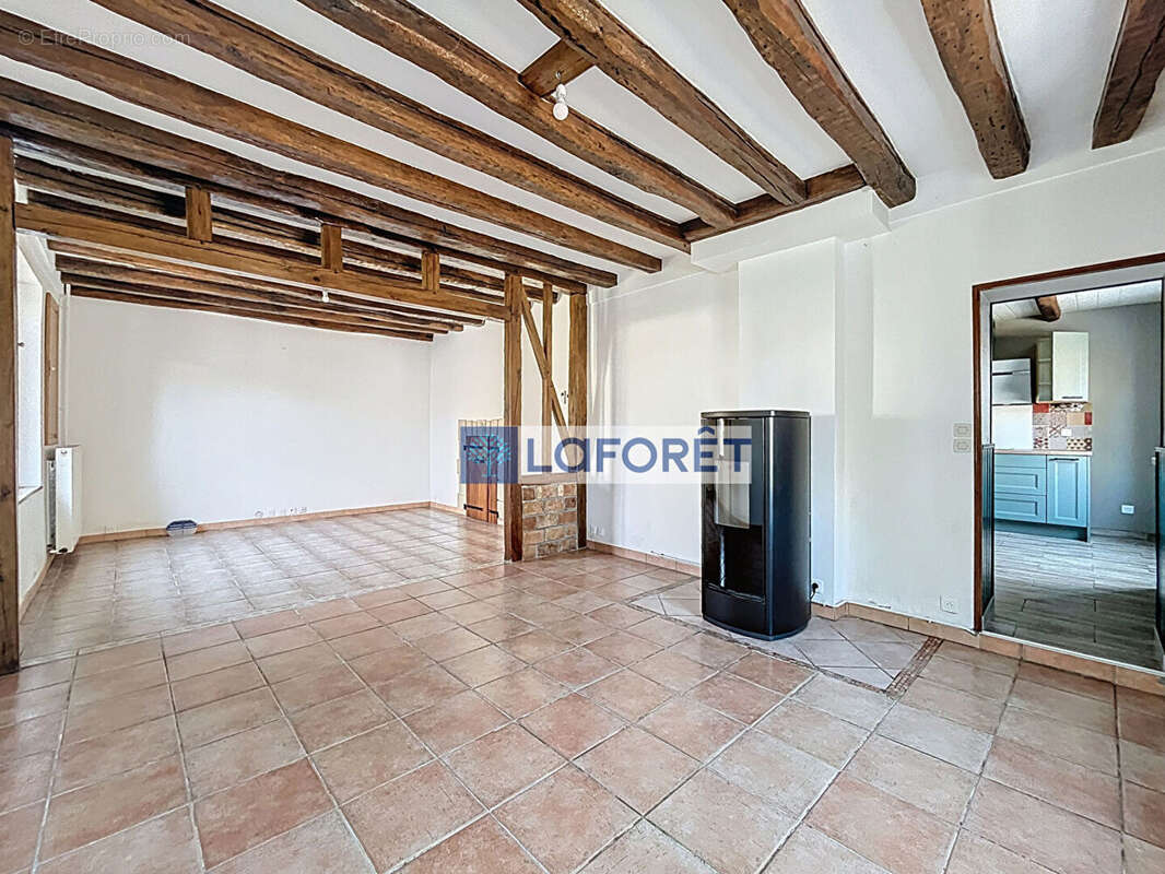 Maison à VAUX-SUR-BLAISE