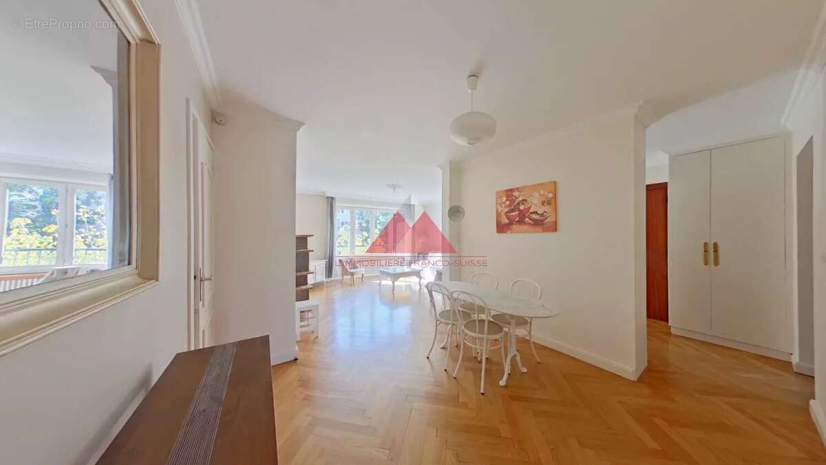 Appartement à TASSIN-LA-DEMI-LUNE