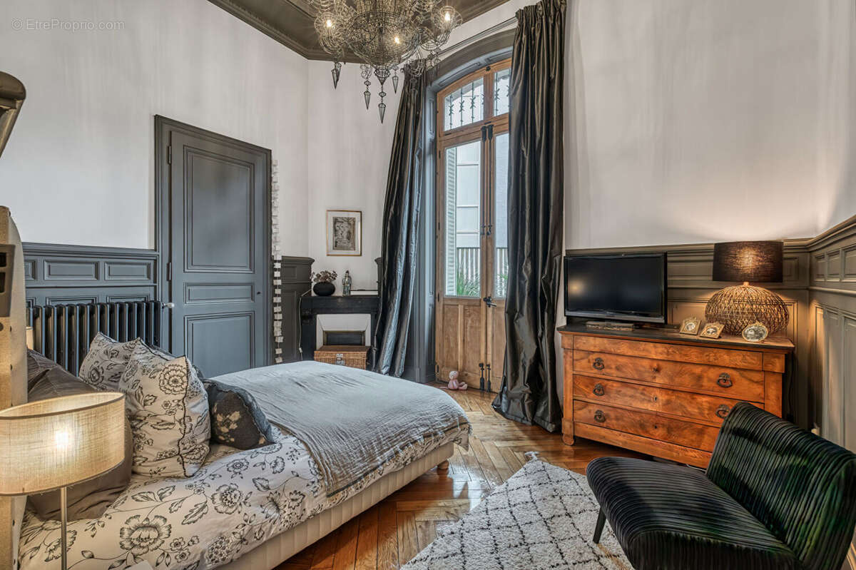 Appartement à AIX-LES-BAINS