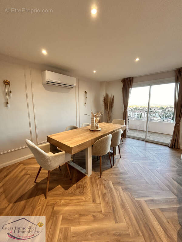 Appartement à CUERS