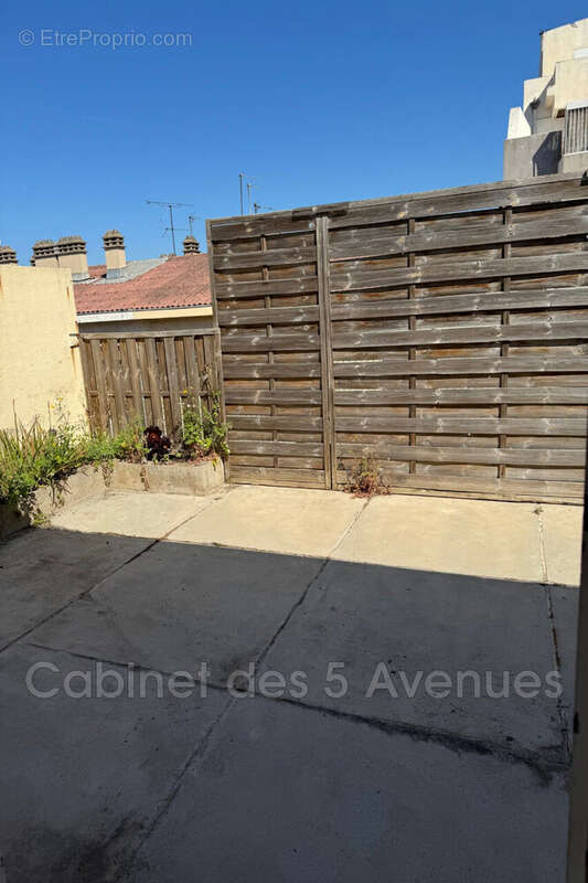 Appartement à MARSEILLE-5E