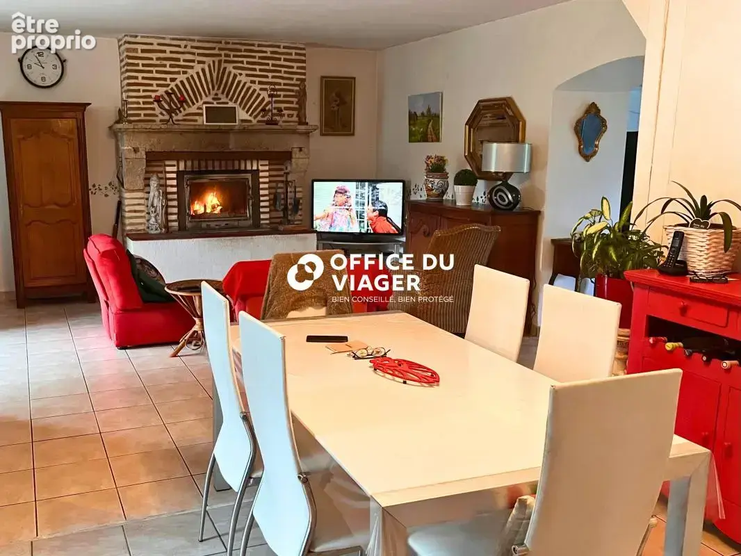 Maison - 4 pièces - 117 m² - photo 1