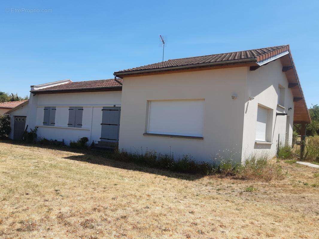 Maison 110 m² à Lezoux  - photo 19