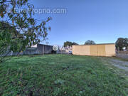 Terrain à LES CLOUZEAUX