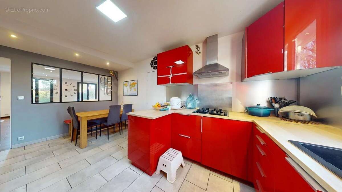 Maison à LES LOGES-EN-JOSAS