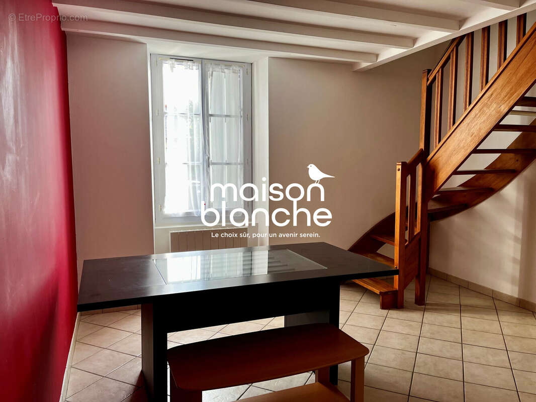 Maison à LES PONTS-DE-CE