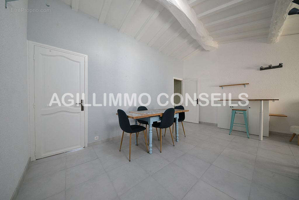 Maison à PUGET-SUR-ARGENS