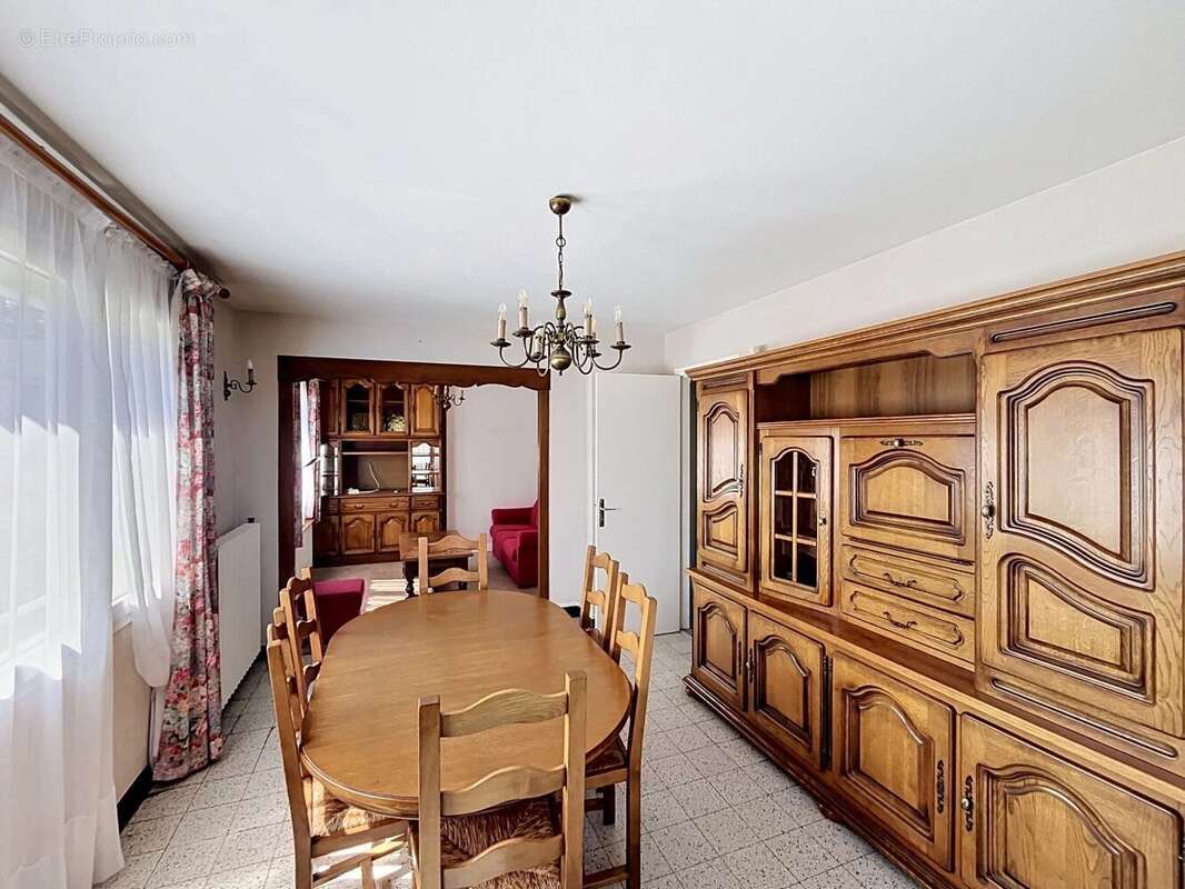 Maison à CLACY-ET-THIERRET