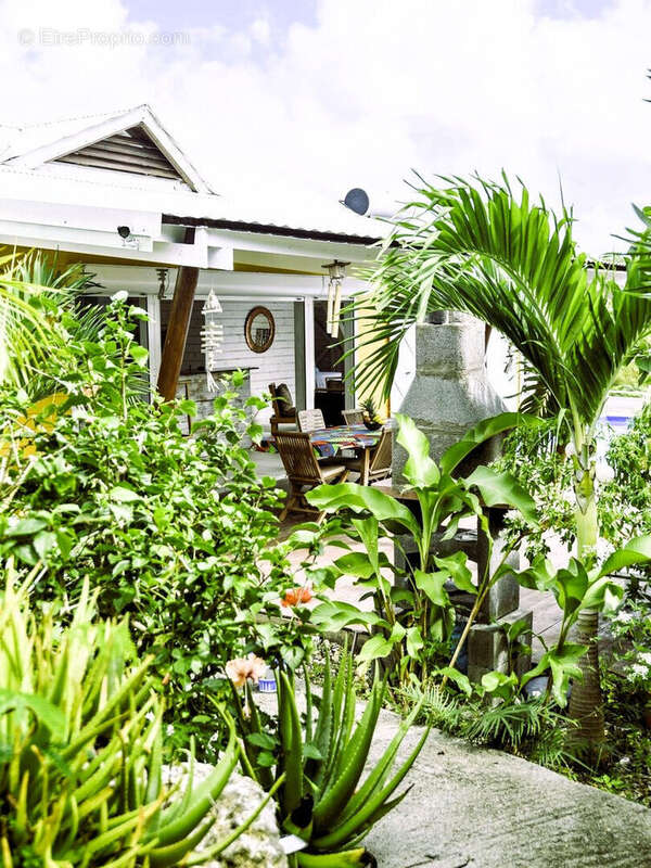 Maison à GRAND-BOURG