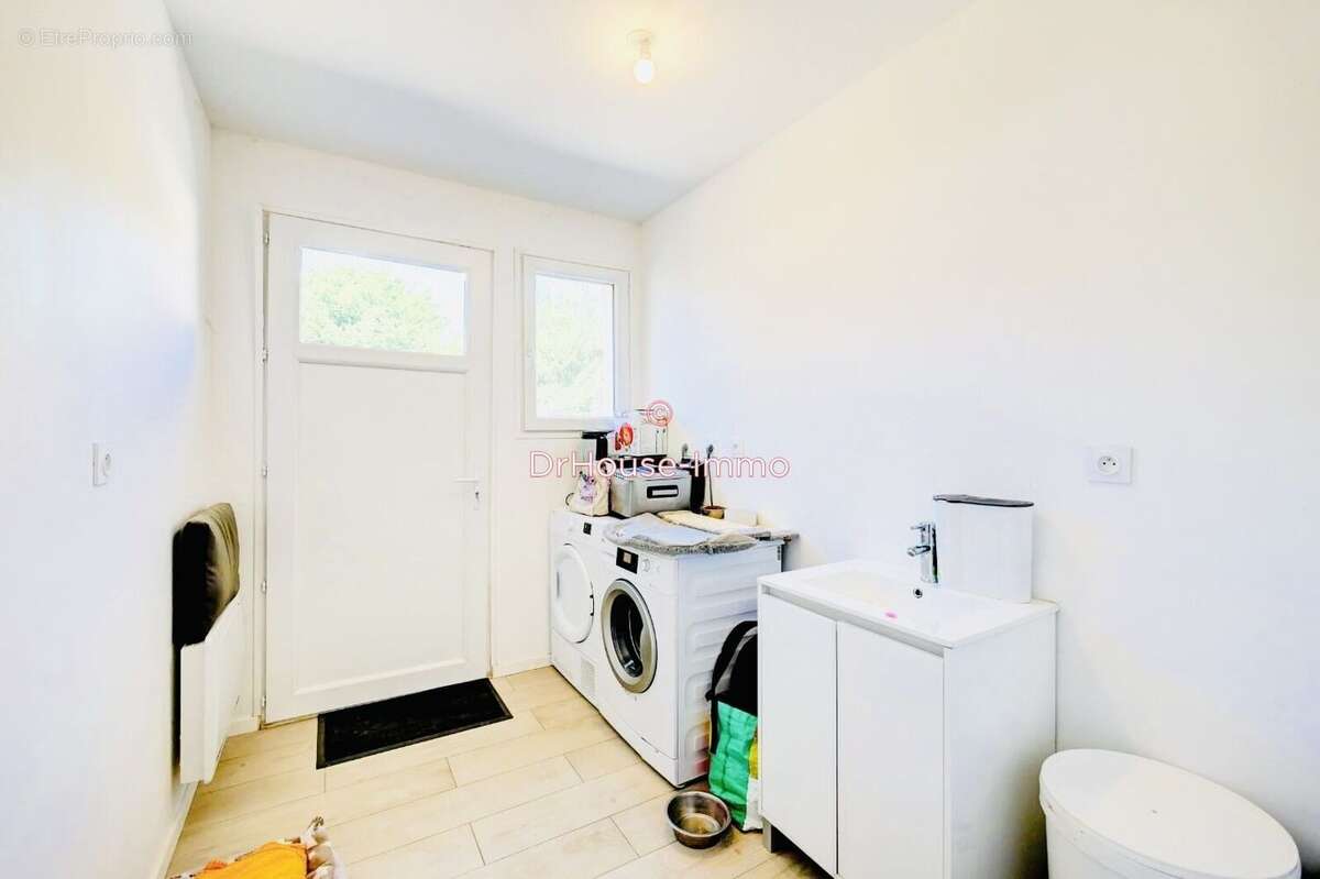 Maison à FERRIERES-EN-GATINAIS