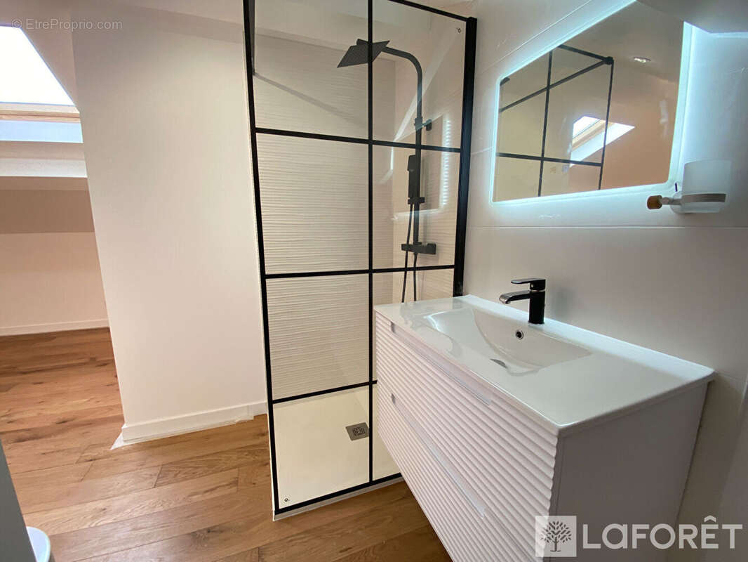 Appartement à MARTIGNAS-SUR-JALLE