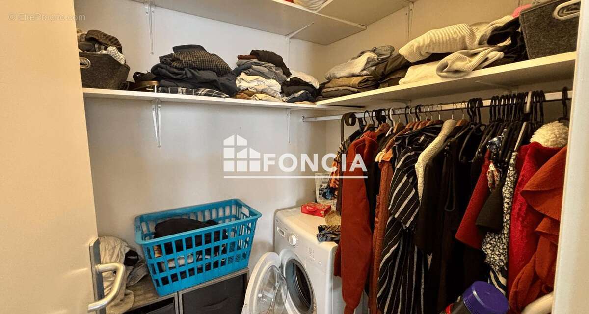 IDEAL RESIDENCE PRINCIPALE OU INVESTISSEMENT Bel appartement 3 pièces proche mairie et commerces avec grand garage - photo 8