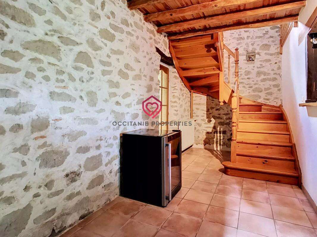 Maison à LA POMAREDE