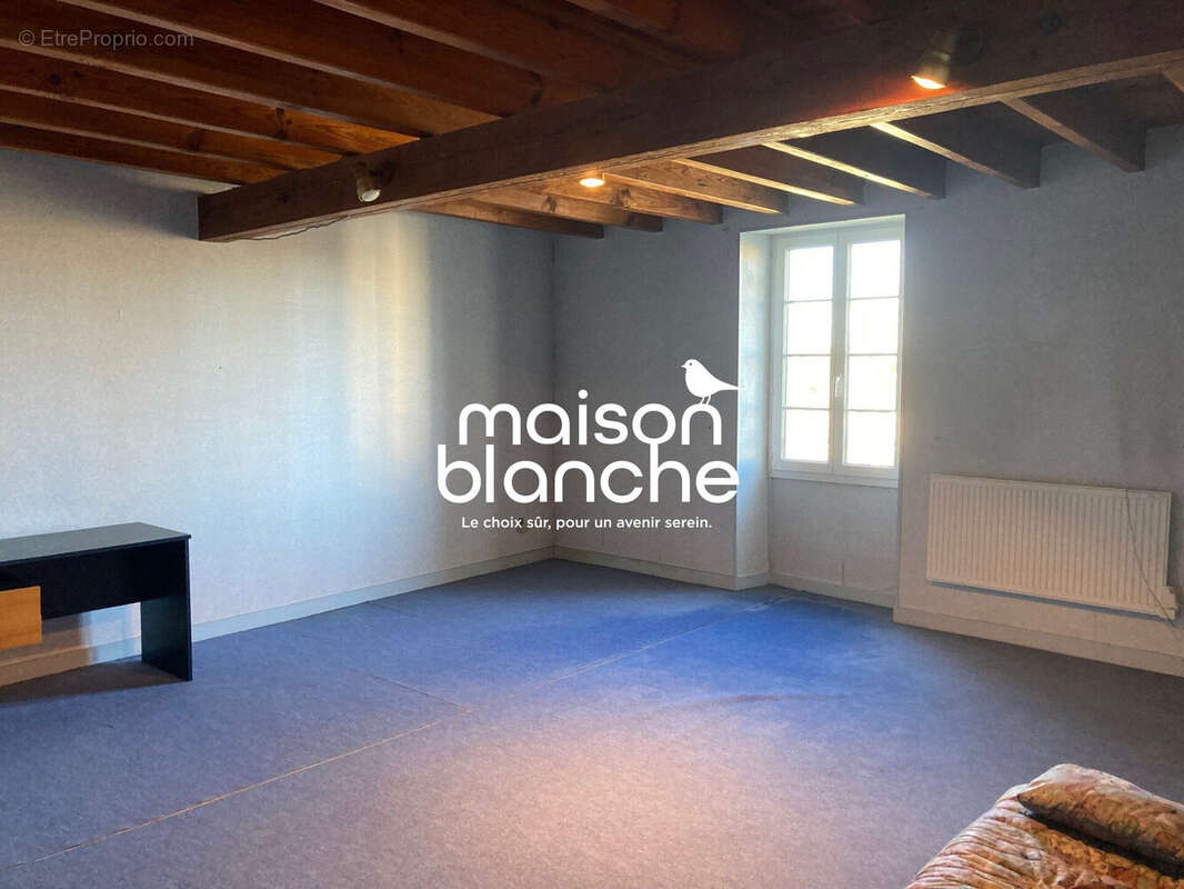 Maison à LA CRECHE