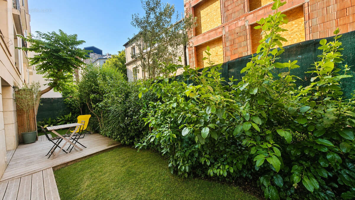 Appartement Paris 3 pièce(s) 64 m2 et 35 m² de jardin privatif - photo 7