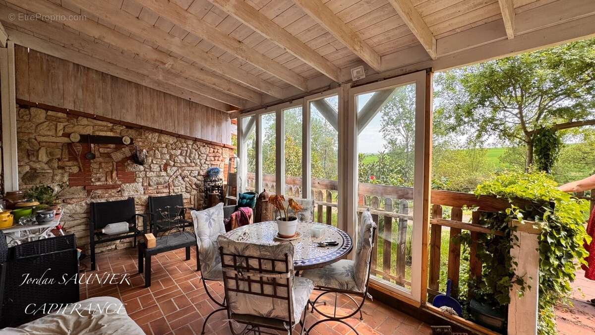 Propriété d’exception en pleine campagne – 292 m² – 2 hectares – gîte – piscine – calme absolu proche de caraman (31) - photo 7