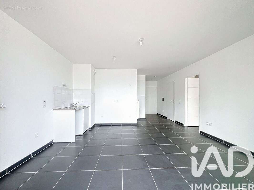 Photo 2 - Appartement à RUEIL-MALMAISON