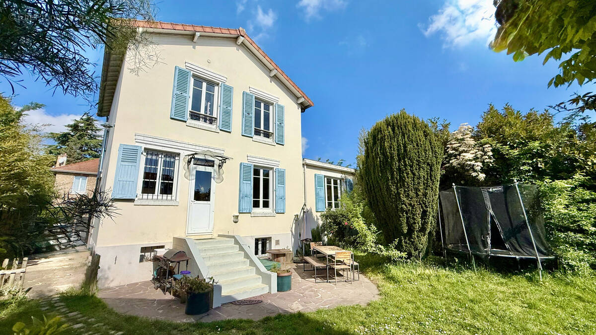 Maison à SAINT-GRATIEN