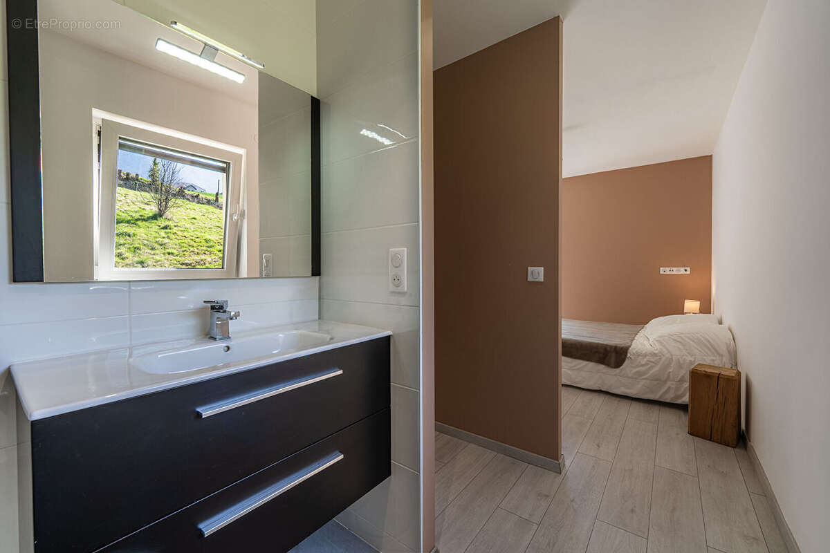 Maison à LE BOURGET-DU-LAC