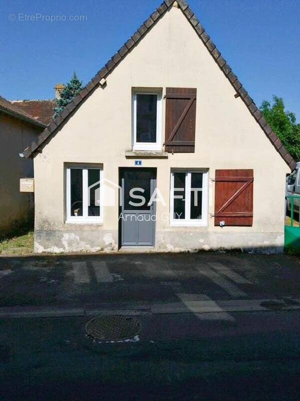Photo 1 - Maison à VILLAINES-LA-CARELLE