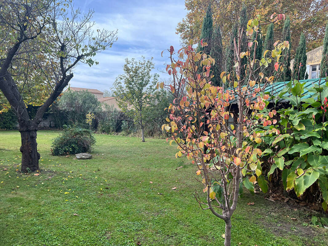 Terrain Constructible Istres - photo 8