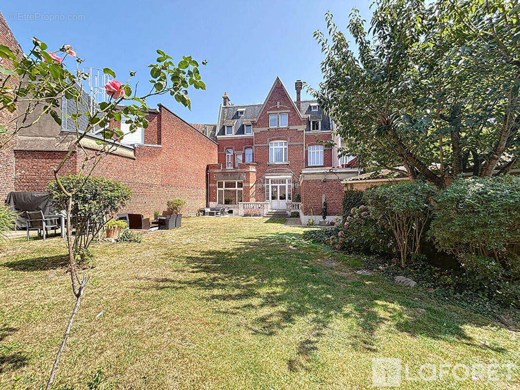 Maison à ARMENTIERES