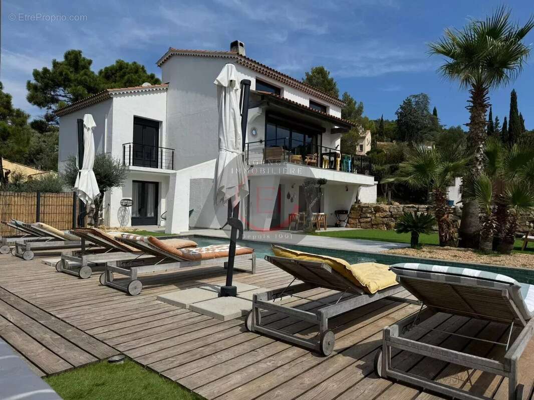 Maison à LES ISSAMBRES