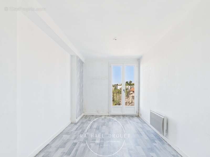 Appartement à MARSEILLE-11E