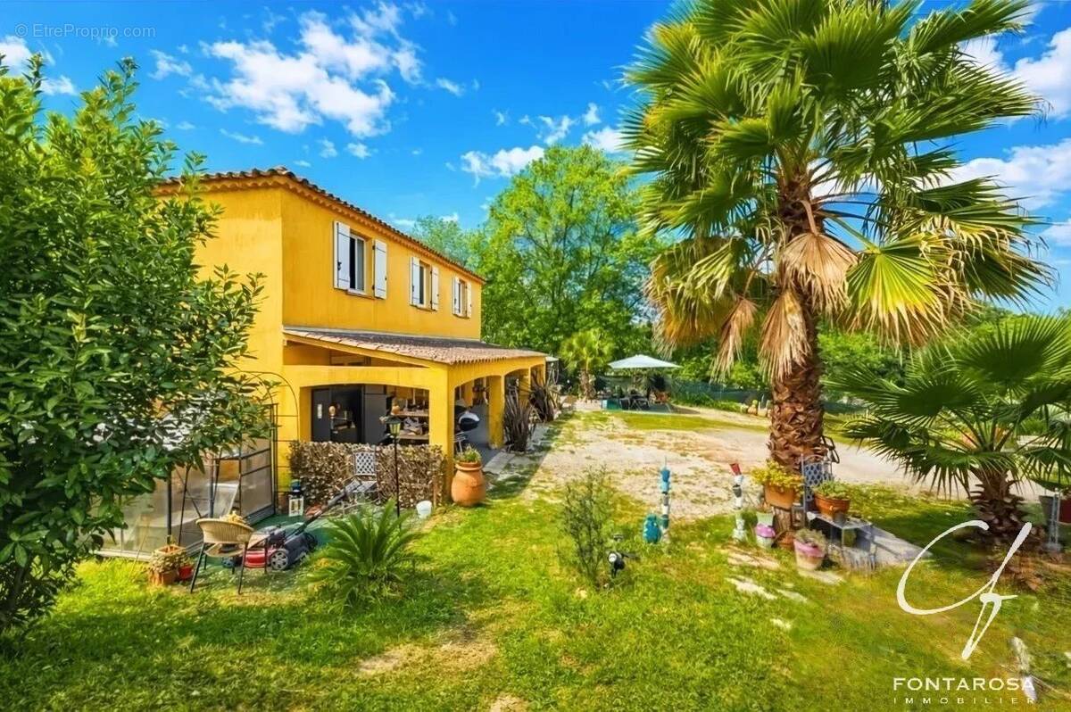 Maison à FREJUS