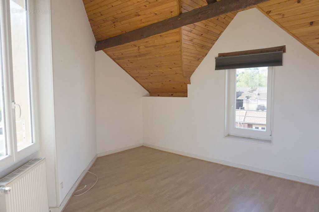 Appartement à CHAROLLES