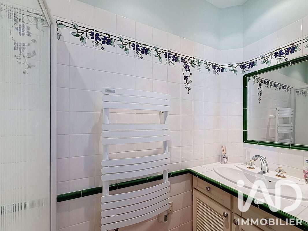 Maison 227 m² à Chateauneuf-Sur-Loire  - photo 8