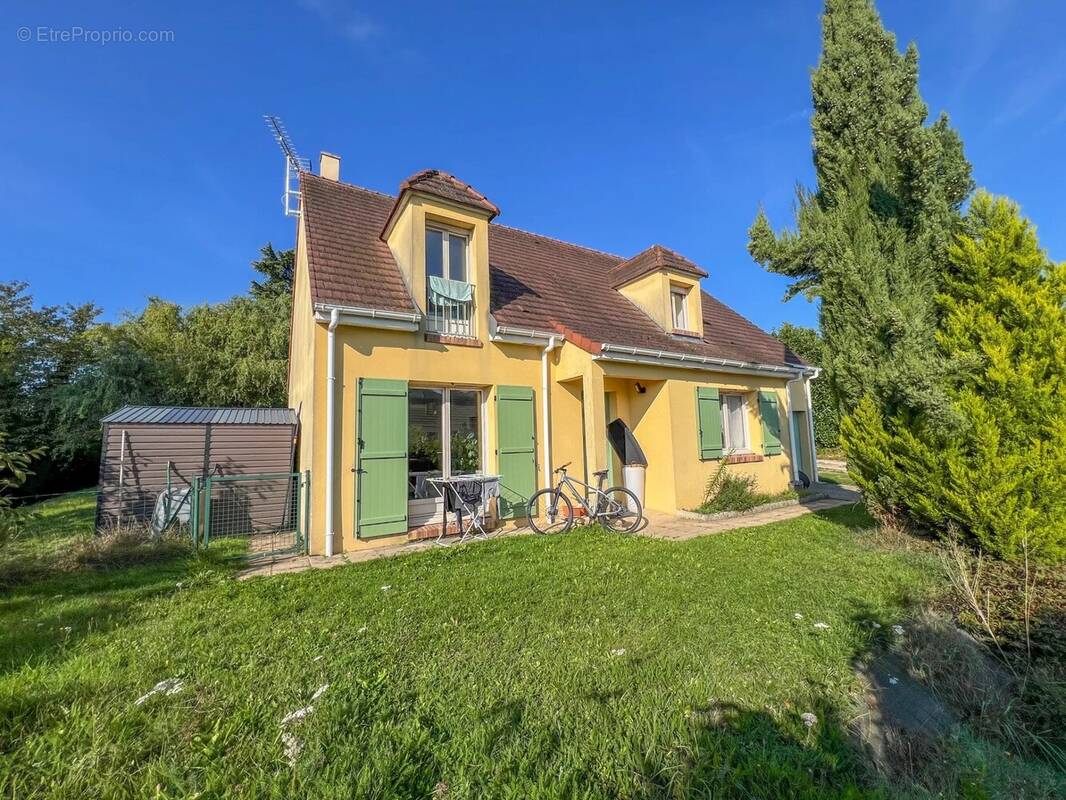 Maison à SAINT-REMY-LES-CHEVREUSE