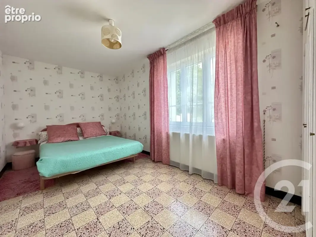 Maison 4 pièces 82 m² à vendre à Yevres (28160) - photo 8