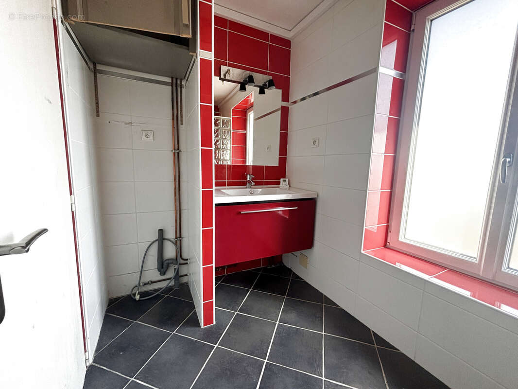 Maison à THIERS-SUR-THEVE