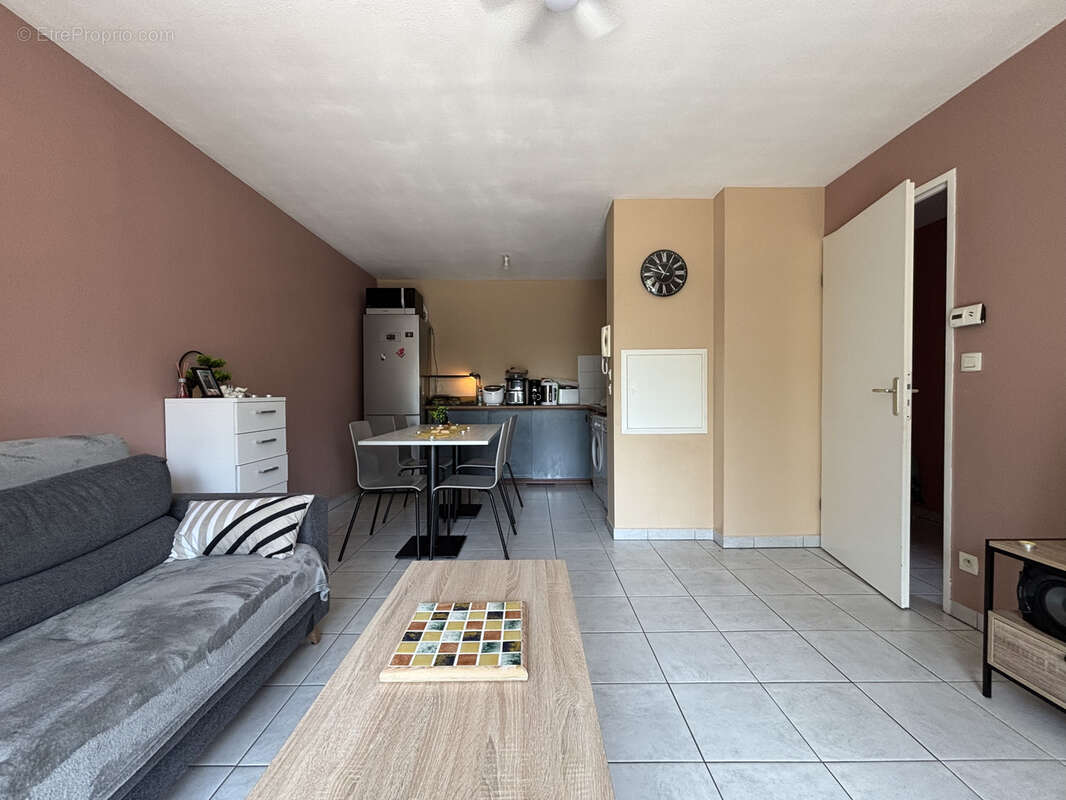 Appartement type T2 idéalement situé - photo 4