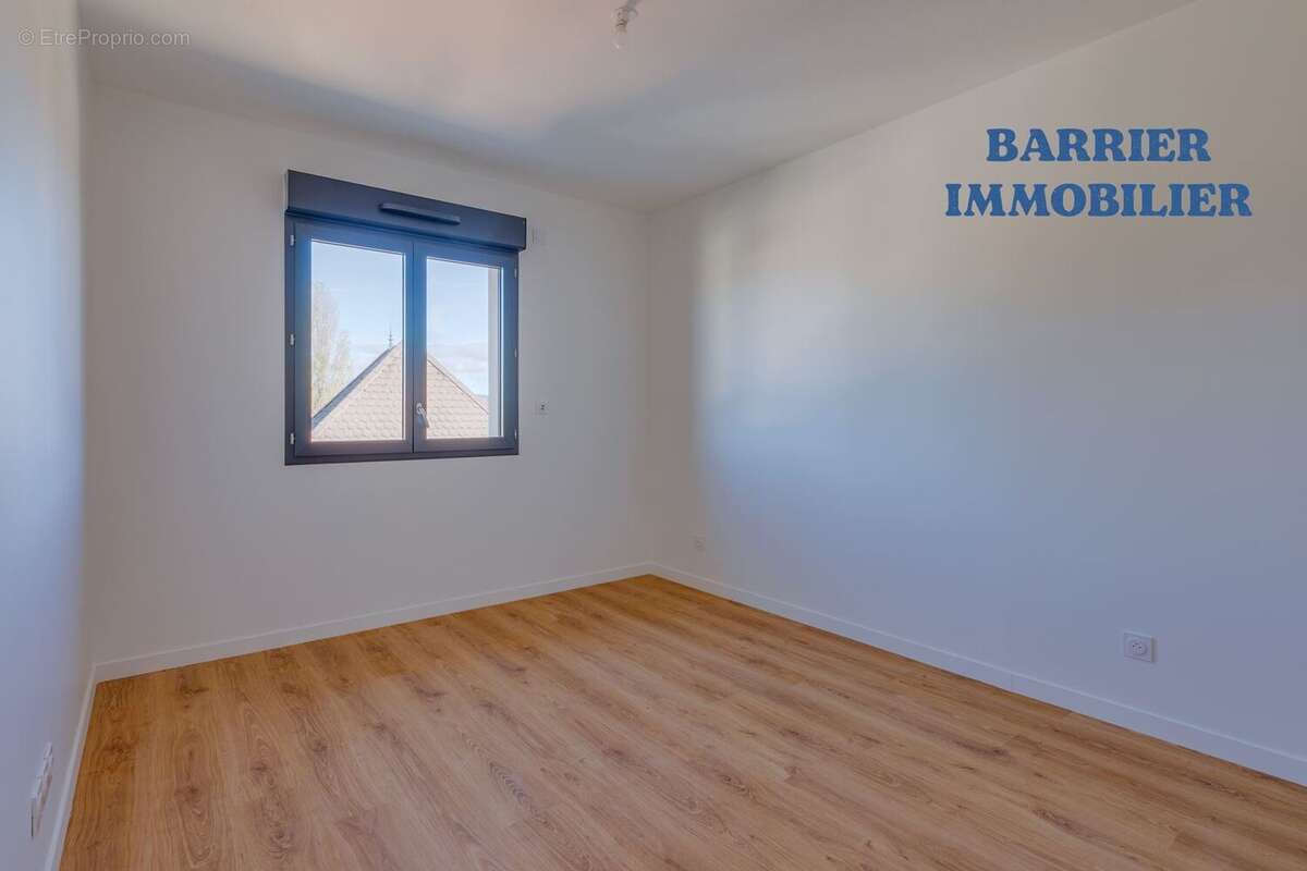 Appartement à CHAVANOZ