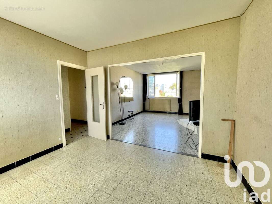 Photo 8 - Maison à SAINT-JEAN-DE-LA-RUELLE