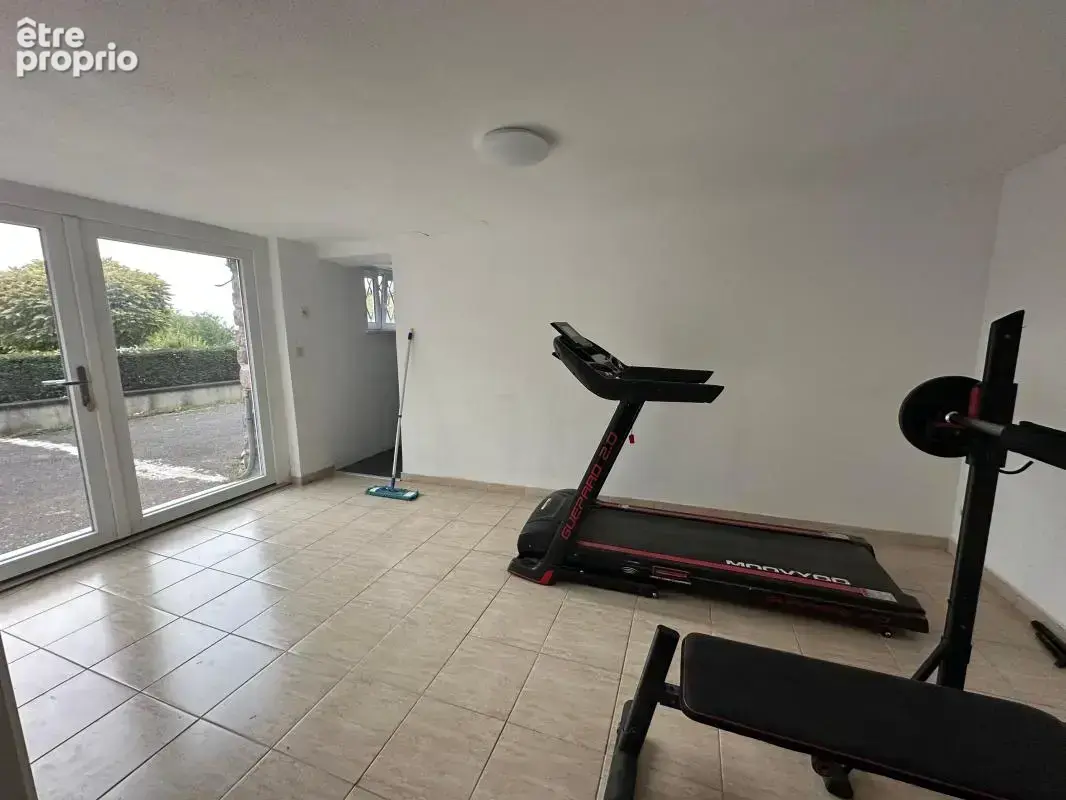 PFASTATT – grande villa avec piscine extérieure et appartement en rez-de-jardin - photo 24
