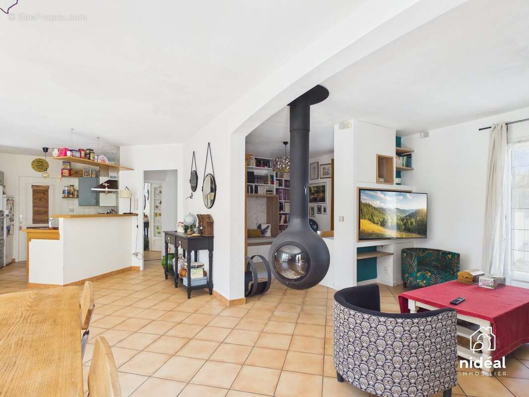 Maison 116 m² à Congenies  - photo 5