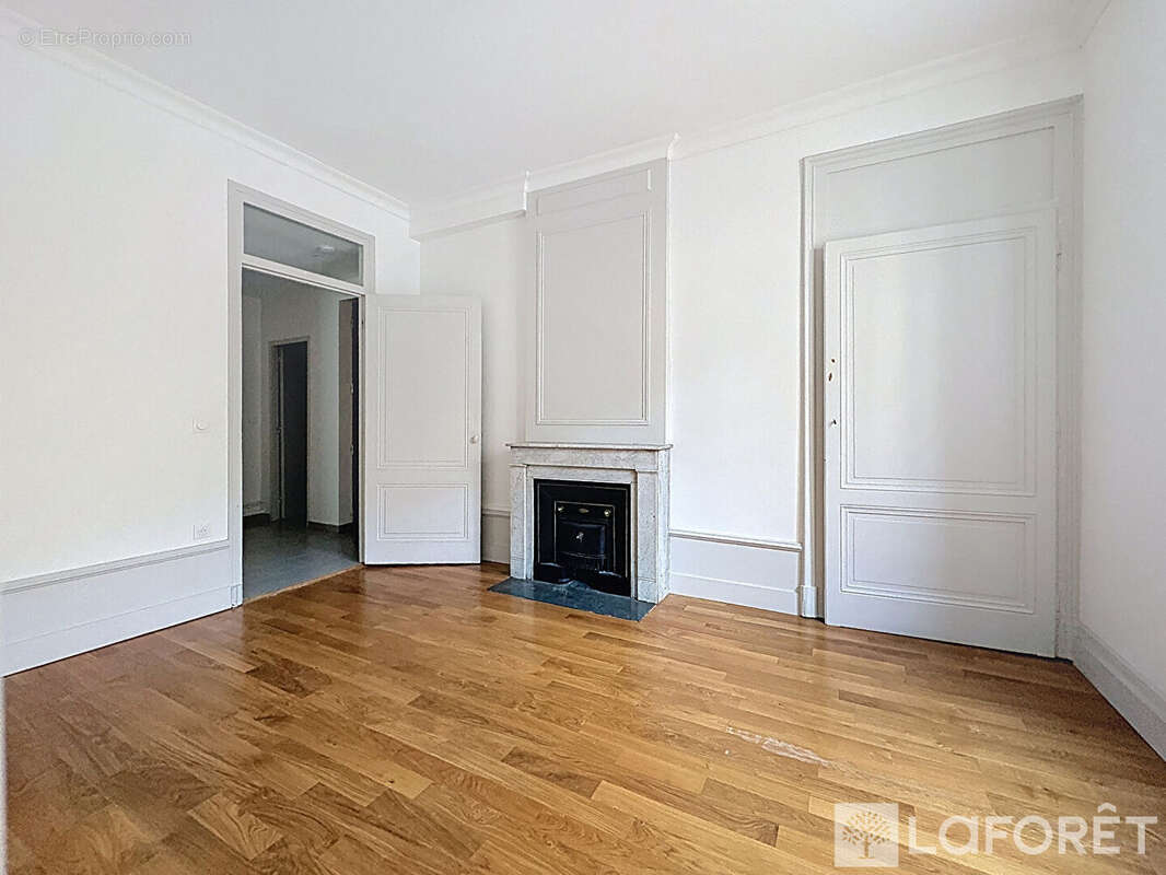 Appartement à LYON-1E