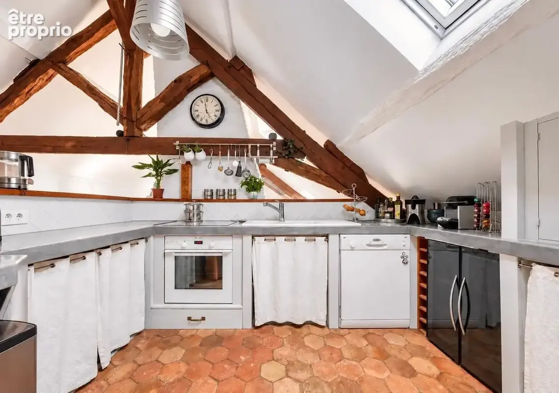 Tres bel appartement atypique - 70.15m2 / 100m2 au sol - jardin de 250m2 - le charme de l’ancien. - photo 6